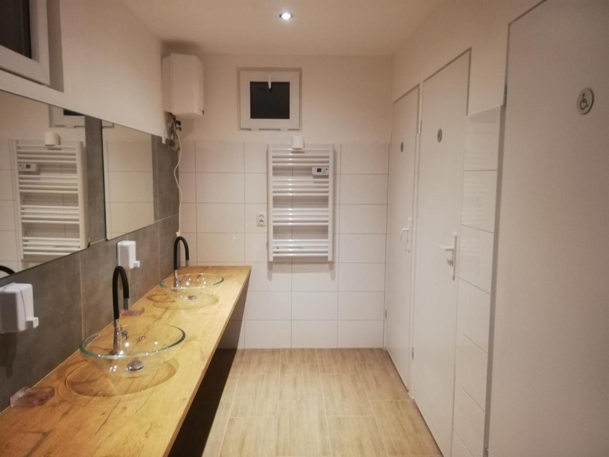 Grabska Osada Apartamenty - 100M Od Suntago Park-Domki Ogrzewane Caloroczne Mszczonów Exterior foto